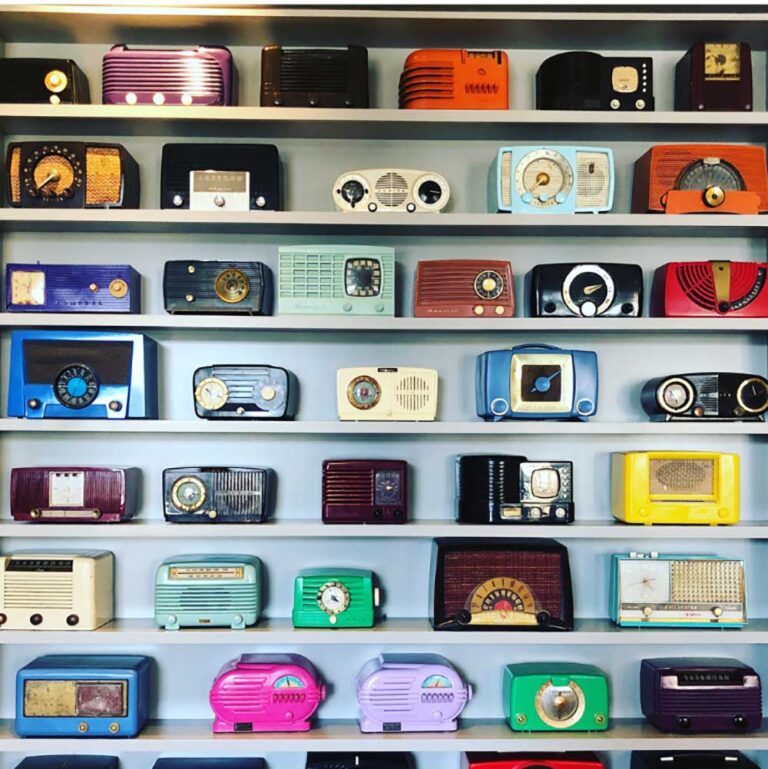 Vintage Radios at Aussie Fairs Collectormania Eagleby June