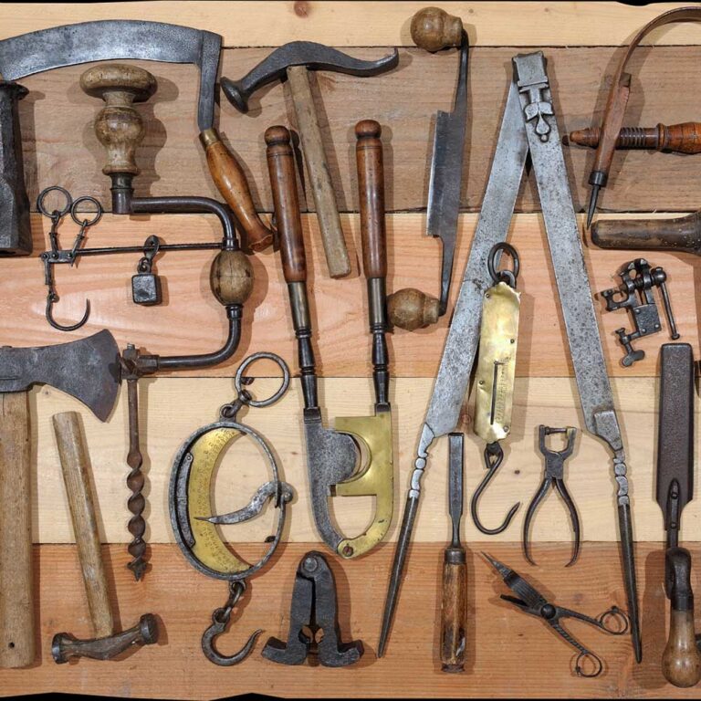 Vintage tools and garagenalia at Collectormania Fair