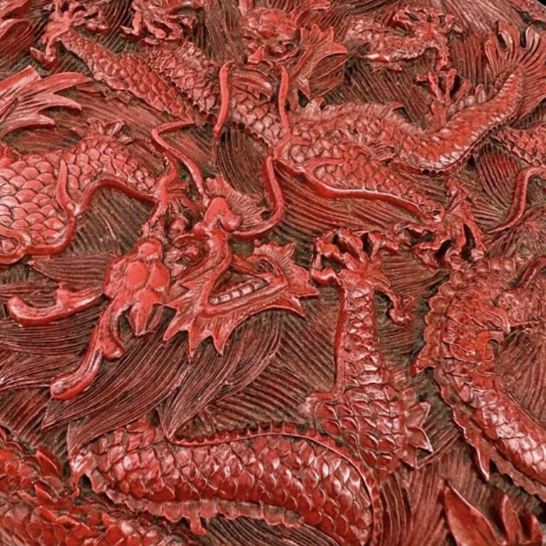 Chinese red lacquered/cinnabar box