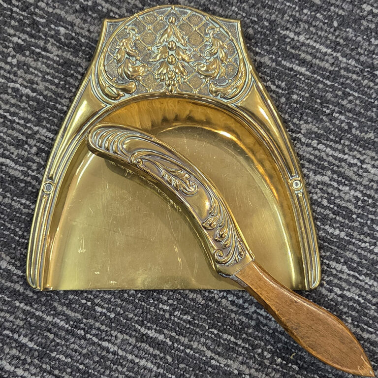 Antique brass crumb tray