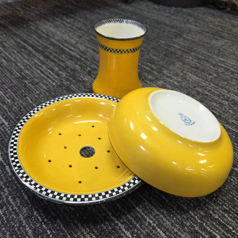 Five piece Carltonware set