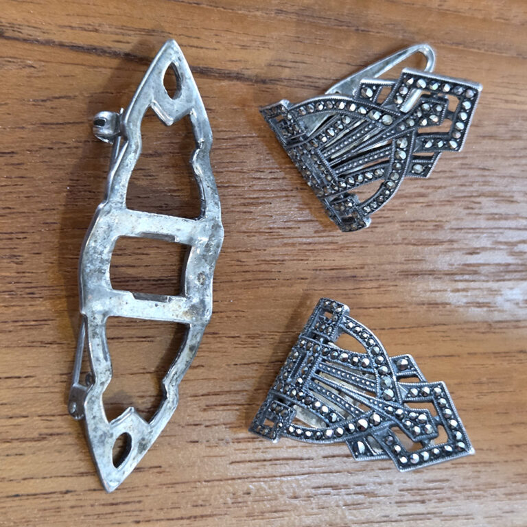 1920s sterling silver marcasite brooch