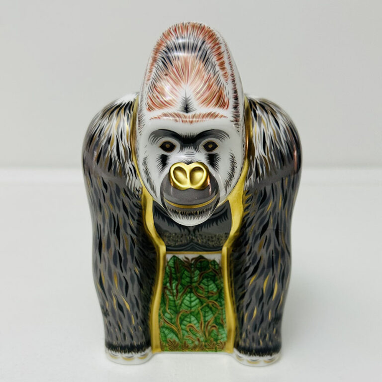 Royal Crown Derby, Imari Mountain Gorilla paperweight