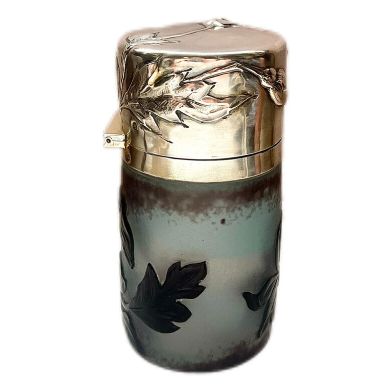 Art Nouveau Daum cameo glass bottle France