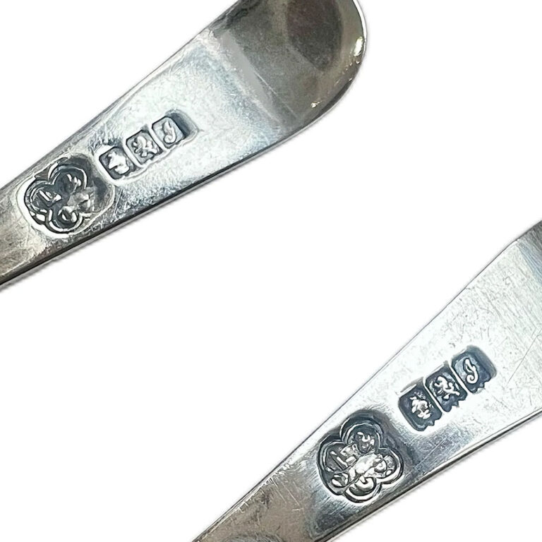 Set of 6 Scottish sterling silver coffee spoons engraved with flowers to the stems