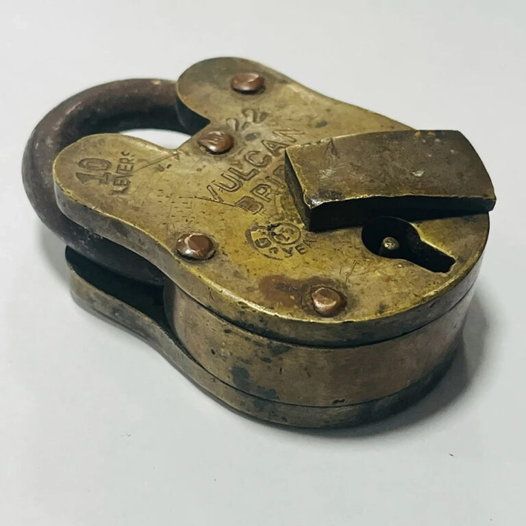 Vintage Vulcan Bright & Co Australia lock (no key).