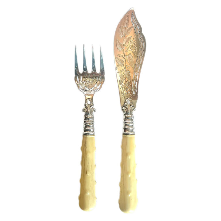Victorian sterling silver fish servers