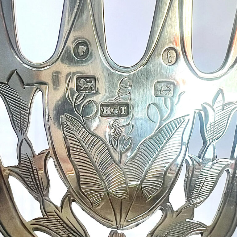 Victorian sterling silver fish servers