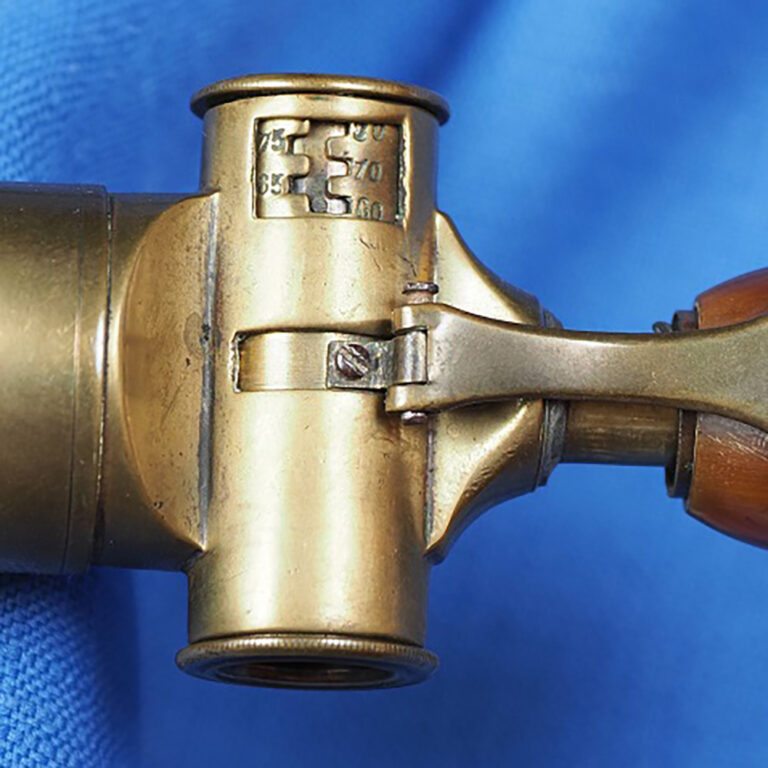 Plunger charger powder flask