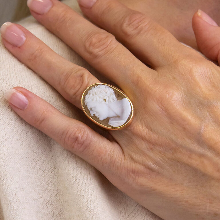 Hardstone cameo ring