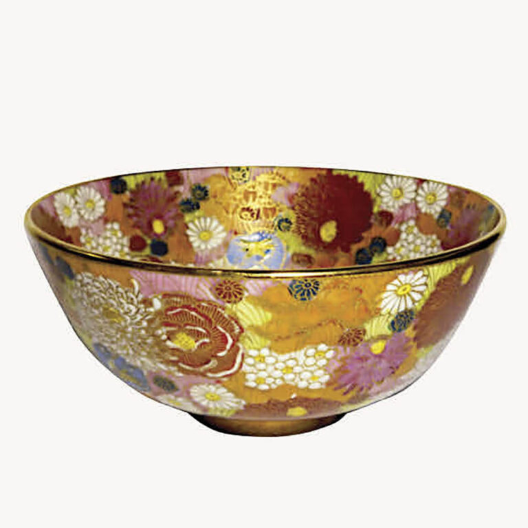 Satsuma bowl with floral decoration
