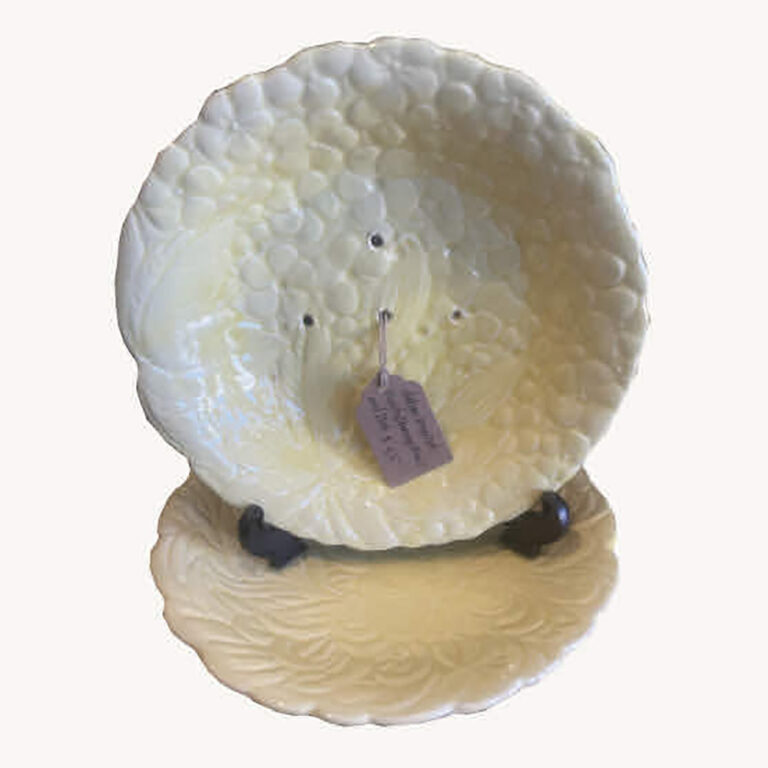 English draining bowl set with embossed fruits