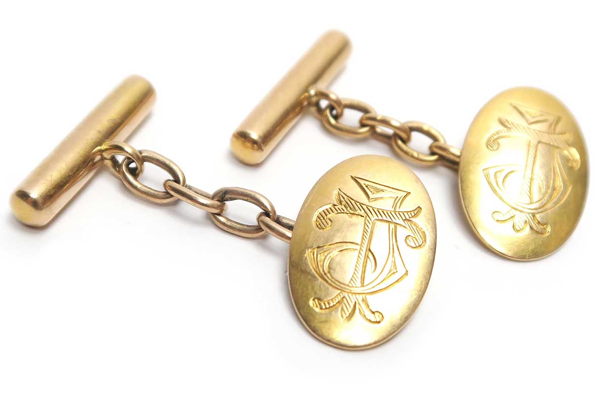 A Pair of Early Australian 18ct Yellow Gold Cufflinks by A. L. Brunkhorst in a Period Hardy Brother's Leatherette Box