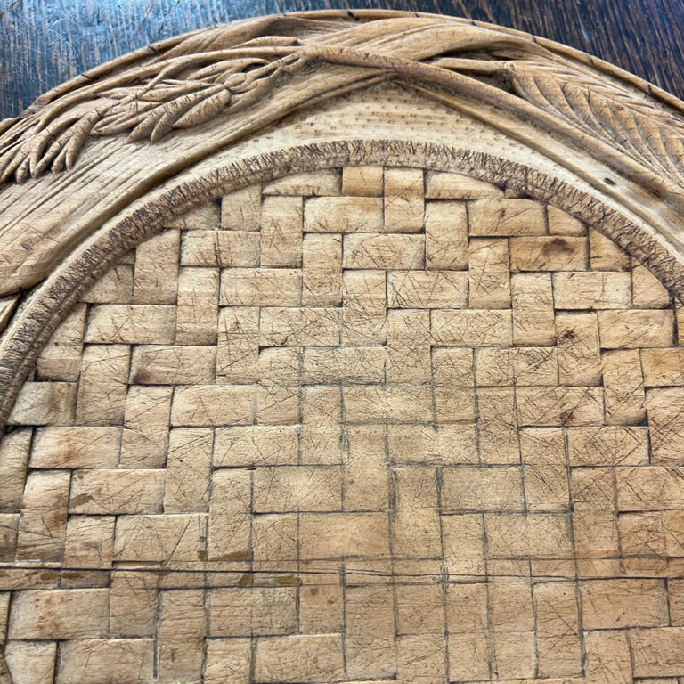 Carved lattice design bread board