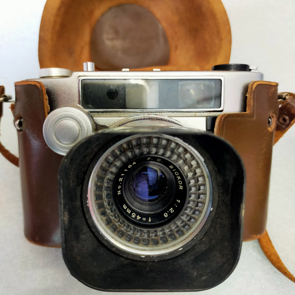 Beaumont Beauty 35mm SLR camera