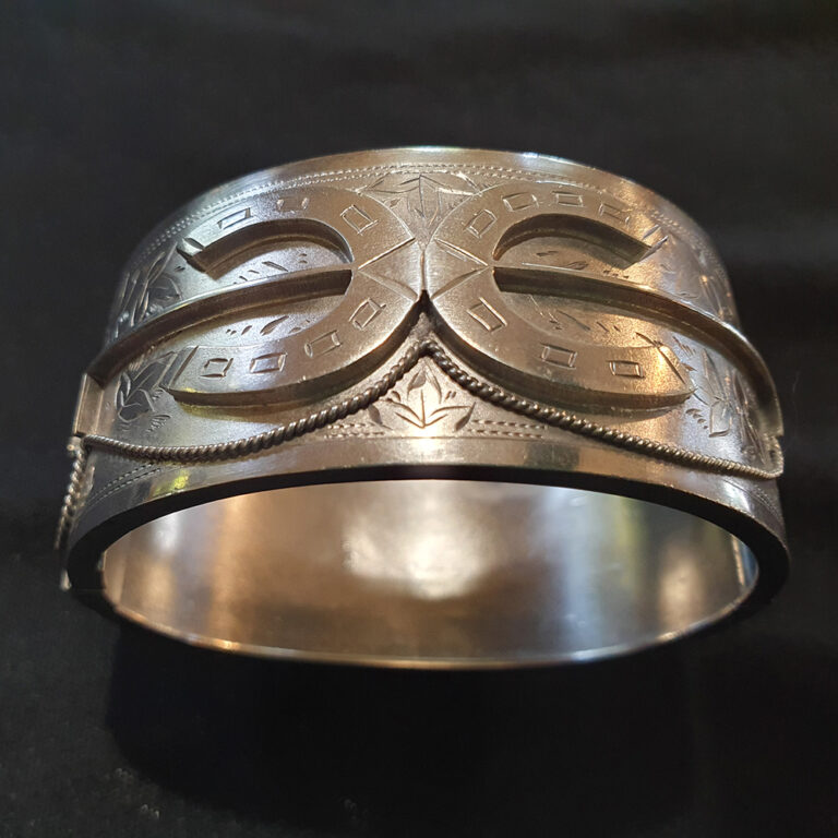 Late Victorian sterling silver bangle