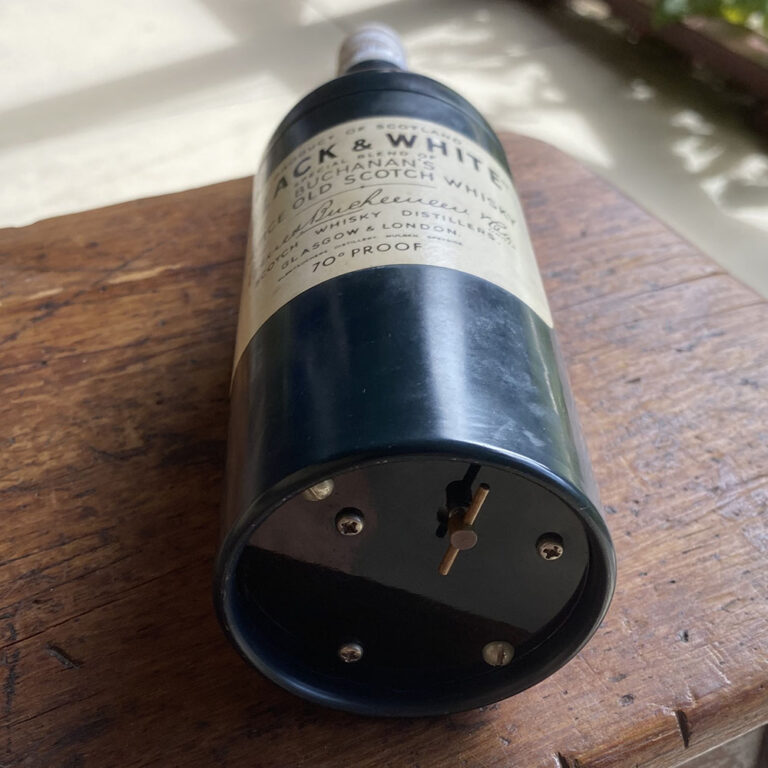 Buchanans Black & White scotch whisky musical bottle dispenser