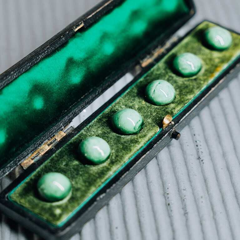 Boxed set of 6 green clay buttons