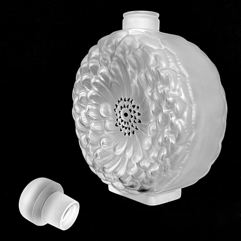 Lalique scent bottle Dahlia