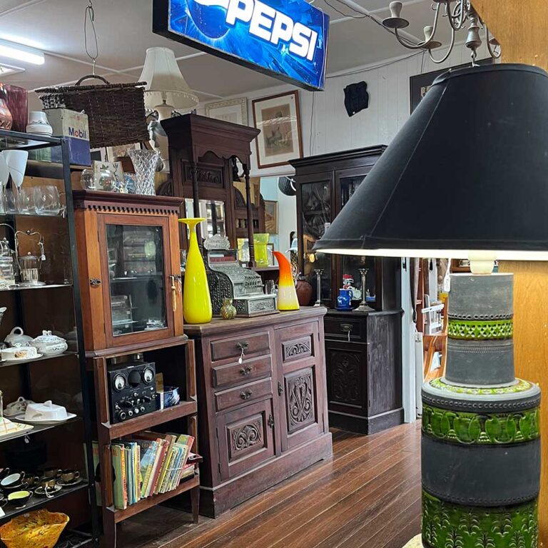 Maleny Country Antiques and Collectables