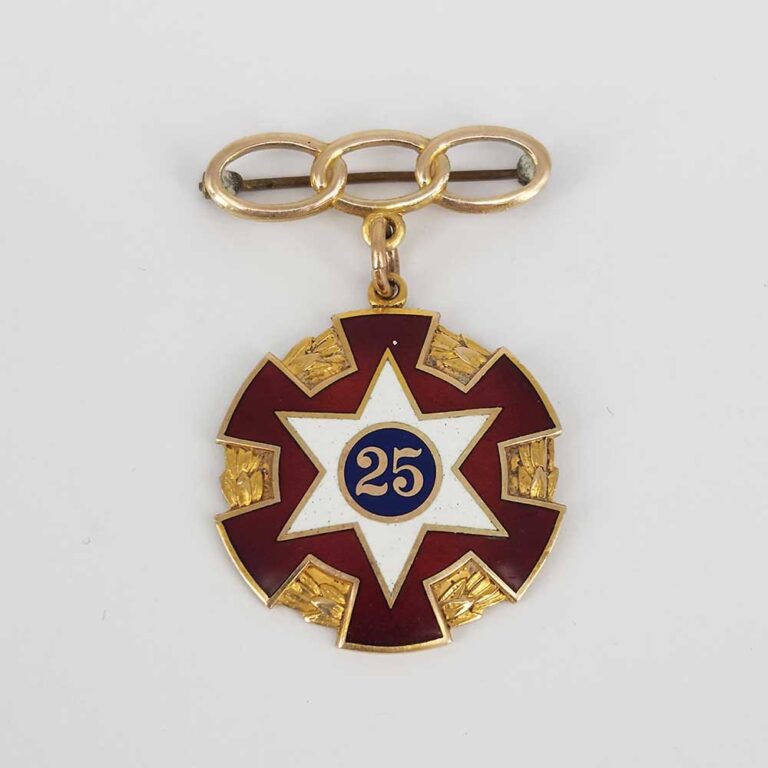 Masonic Brooch and Medal 9Ct gold and enamel - RKTA Auction
