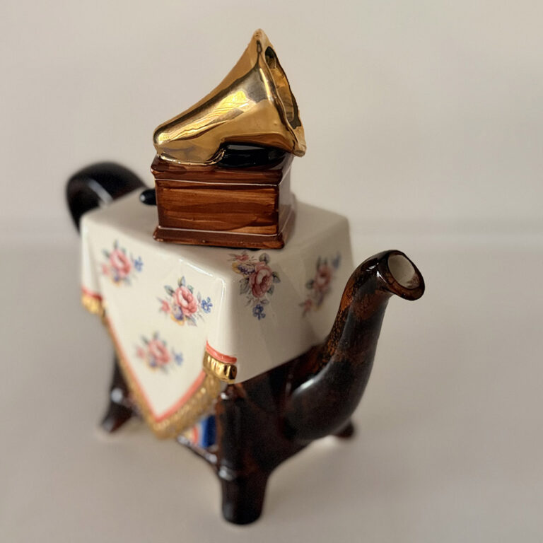 Tony Carter novelty teapot