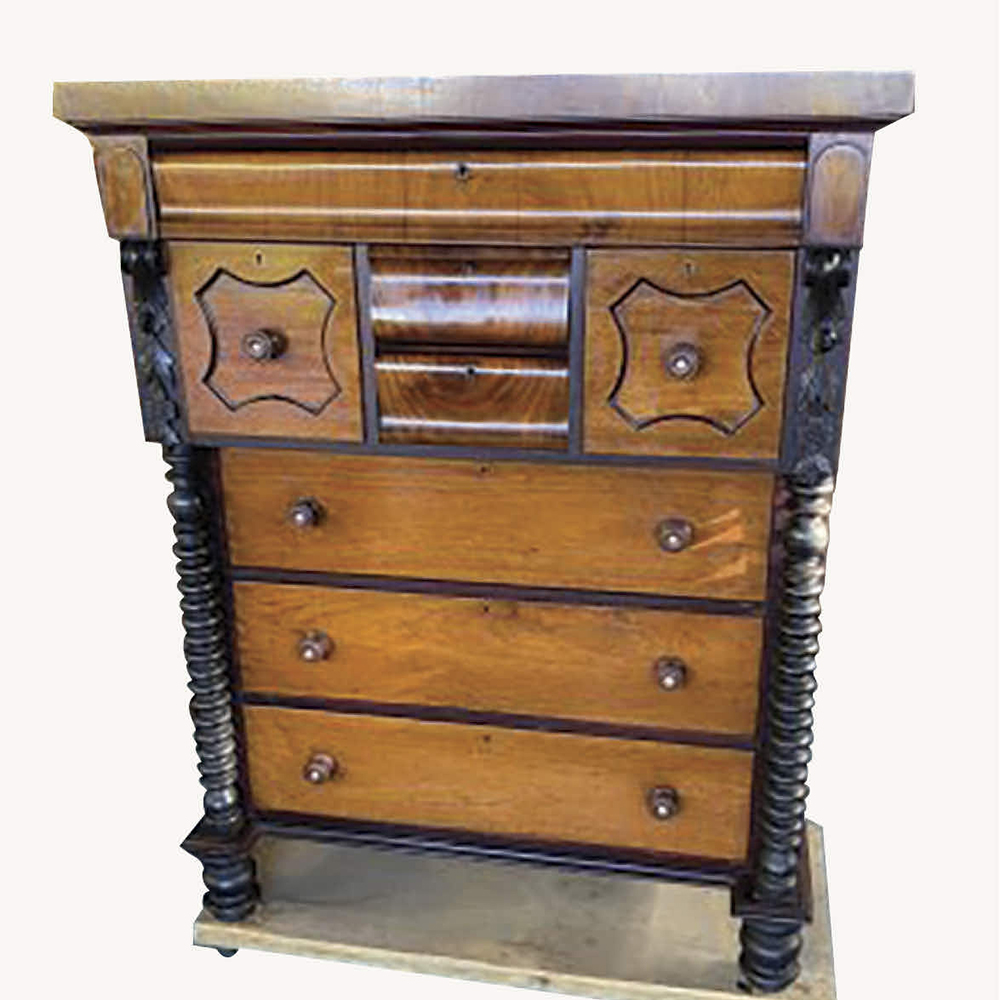 Victorian cedar eight drawer chest