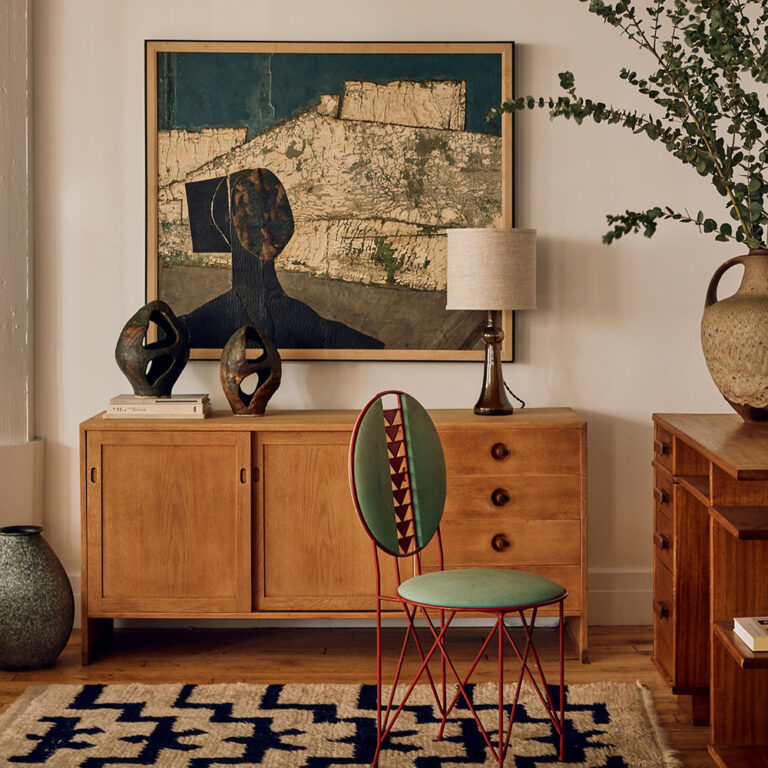 In this funky interior, the buyer obviously has moved on from Victoriana and really dislikes dusting.