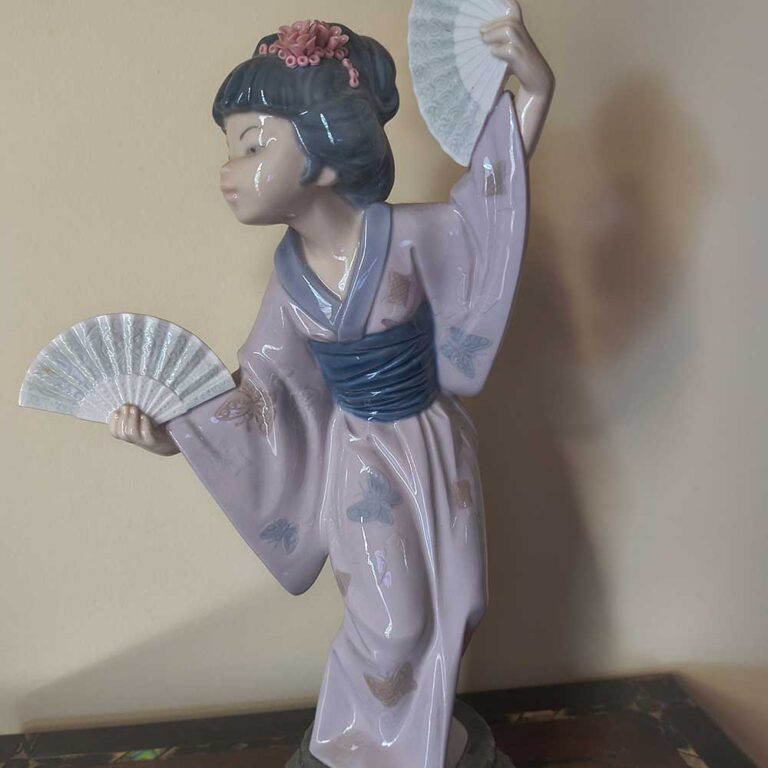 Lladro Madame Butterfly