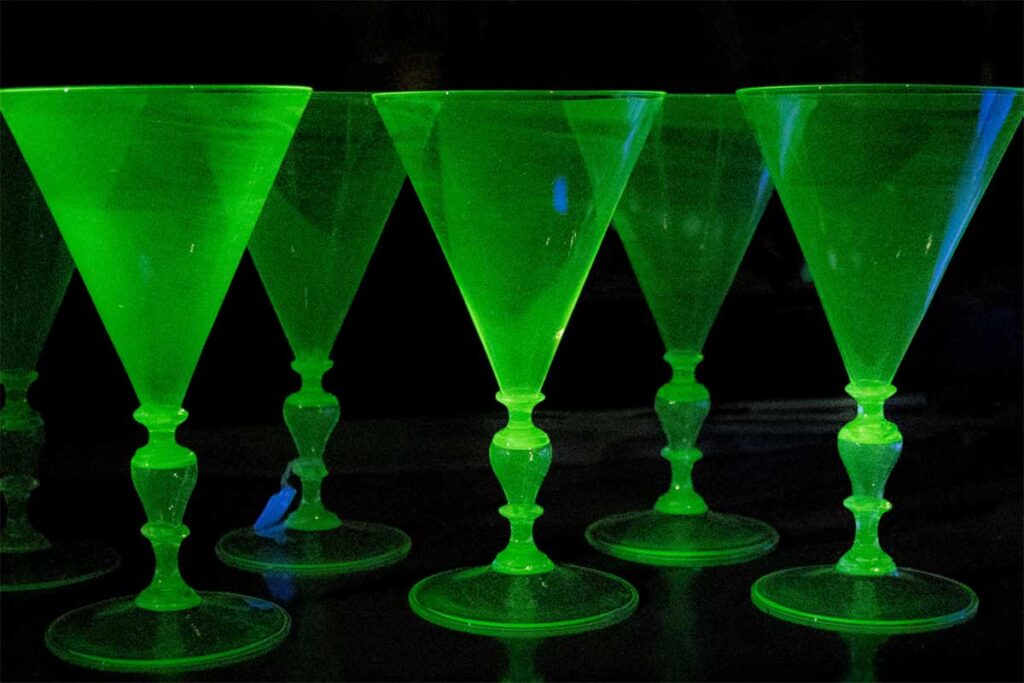 Six Murano uranium glass goblets