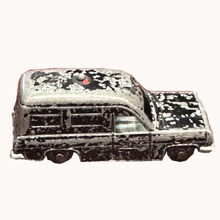 Fun-Ho! Vintage diecast vehicle Holden panel van