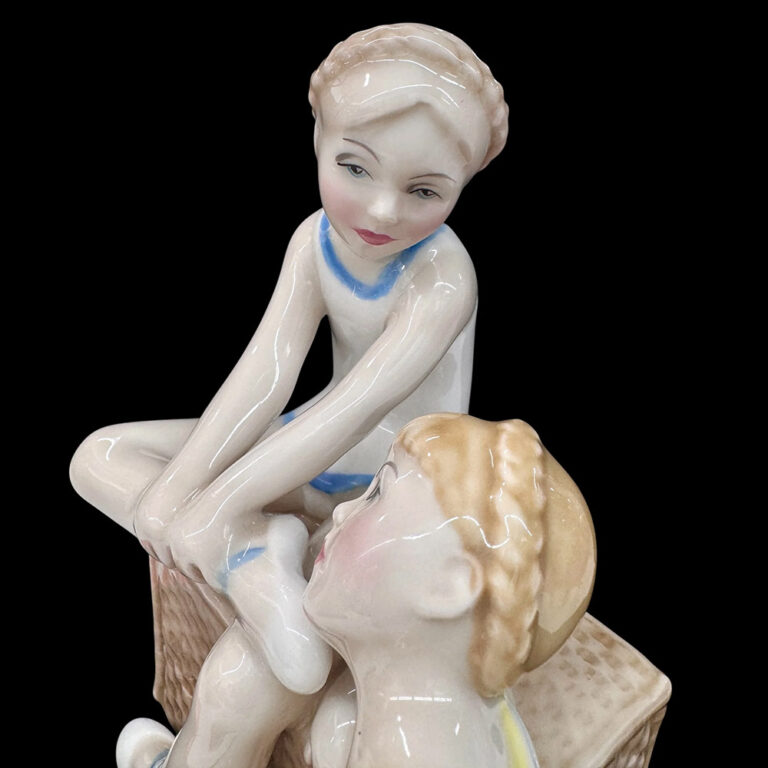 Royal Doulton figurine, ‘Ballet Class