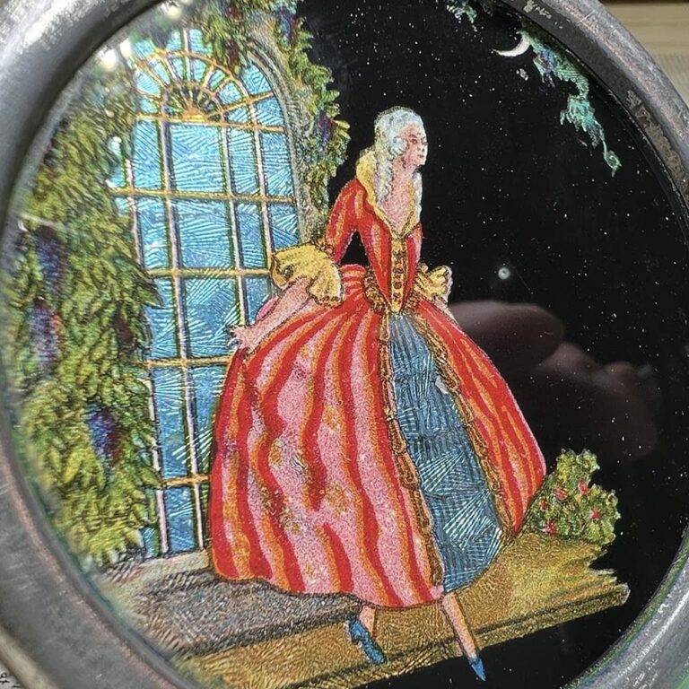 Set of 6 Art Deco cocktail coasters With butterfly wing decoration