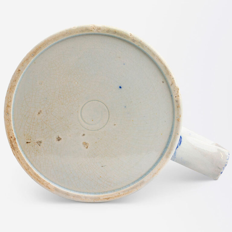 18th century Chinese export blue and white tankard