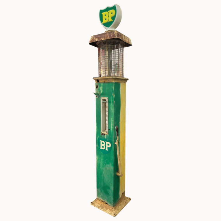 Gilbert & Barker ‘Visible’ petrol bowser