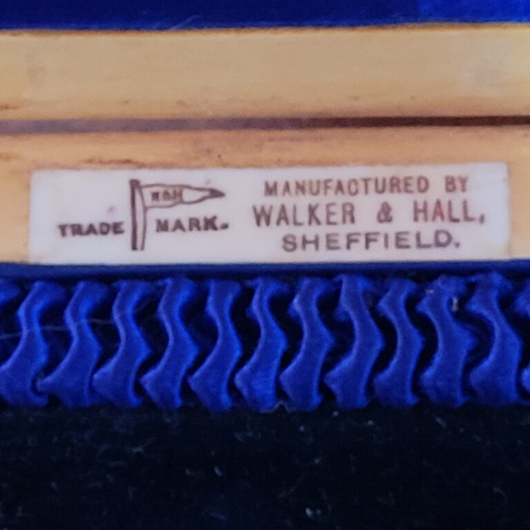 boxed carving set walker & hall