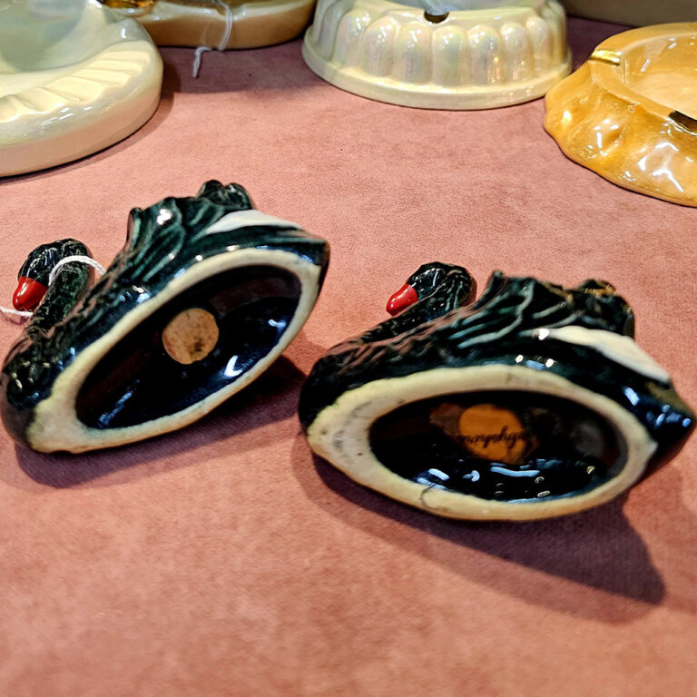 Darbyshire pottery novelty salt and pepper set in the form of a pair of Black Swans,