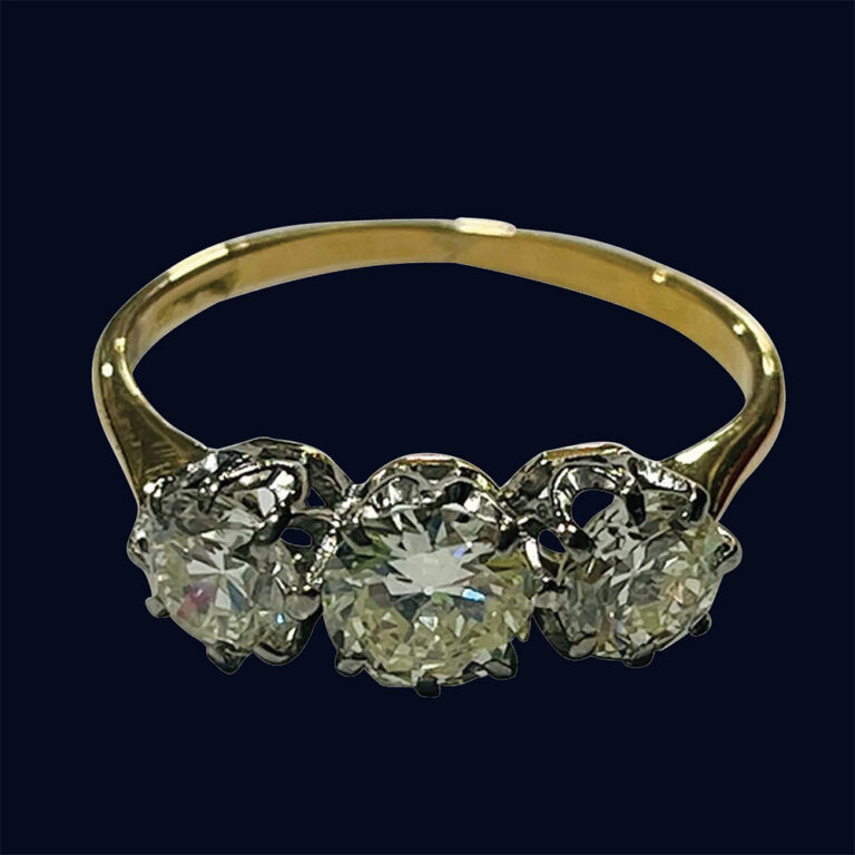 Gold, platinum and diamond ring