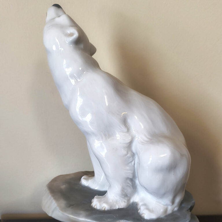 lladro figurine polar bear