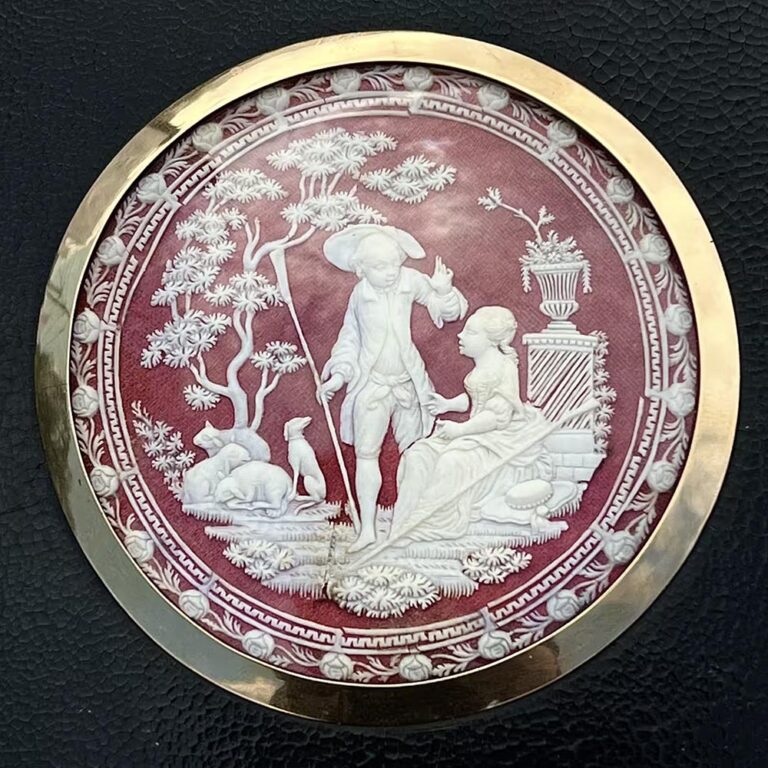 Superb and rare ivory micro-carving In original frame