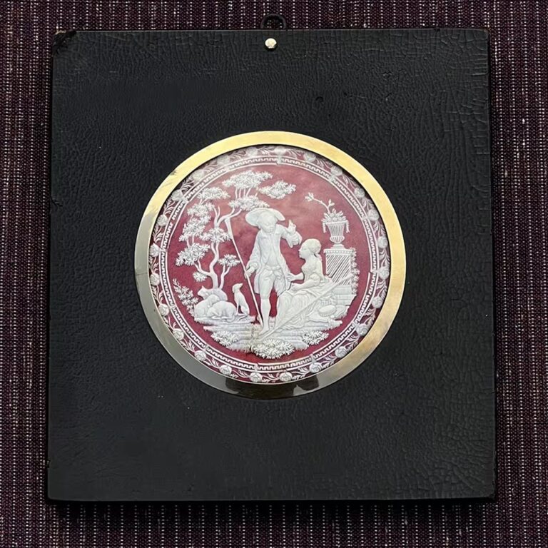 Superb and rare ivory micro-carving In original frame