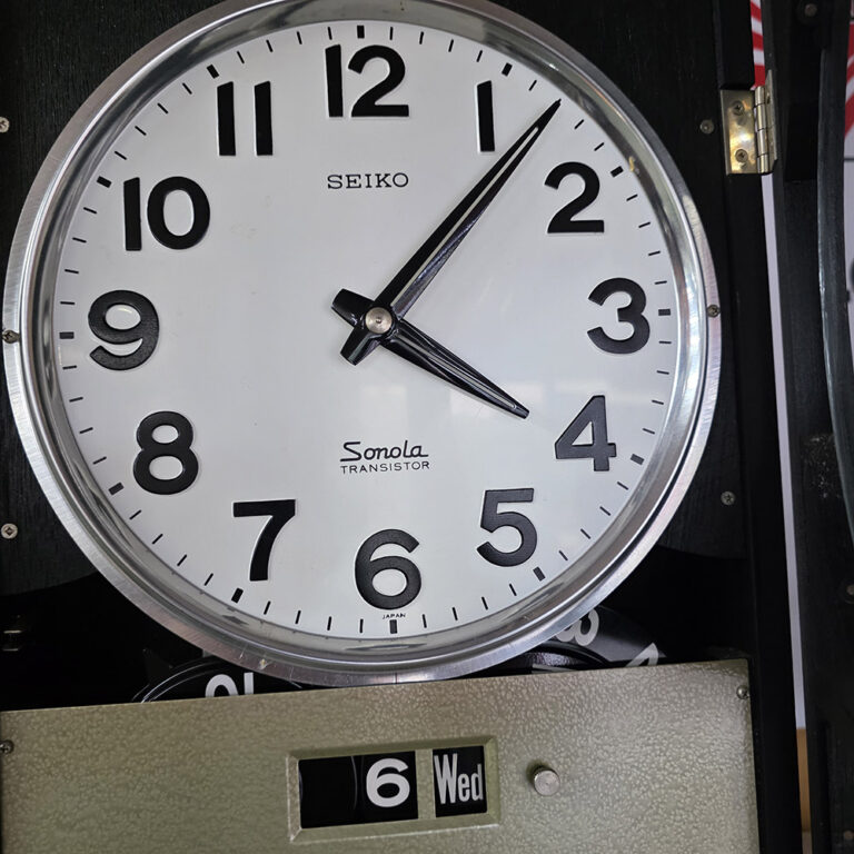 Vintage Seiko Sonola clock