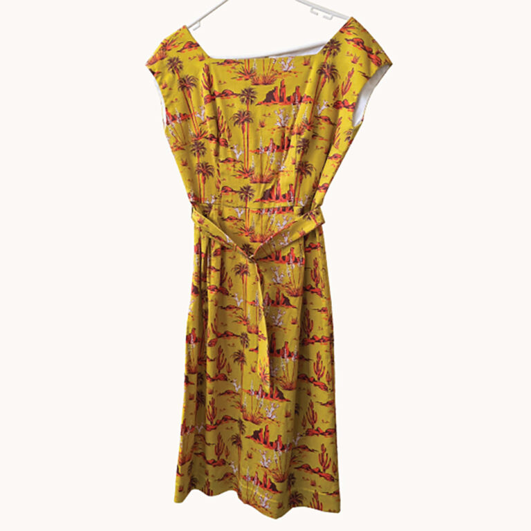 Vintage dress size 10 with mustard and orange desert print