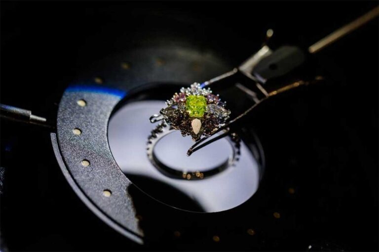 Contact the National Council of Jewellery Valuers for registered valuers you can trust.