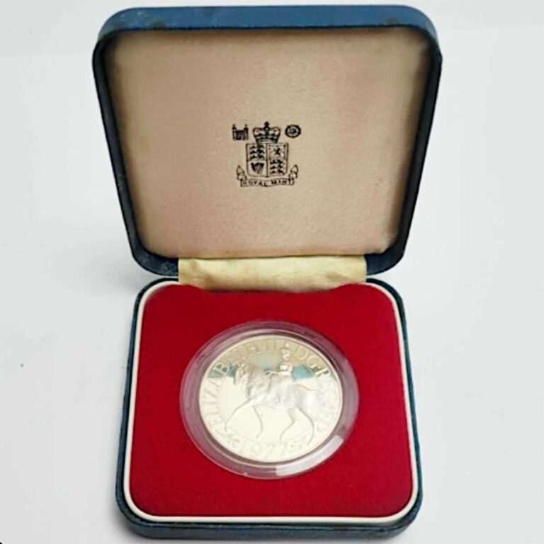 UK 1977 The Queens Silver Jubilee Silver Proof Crown