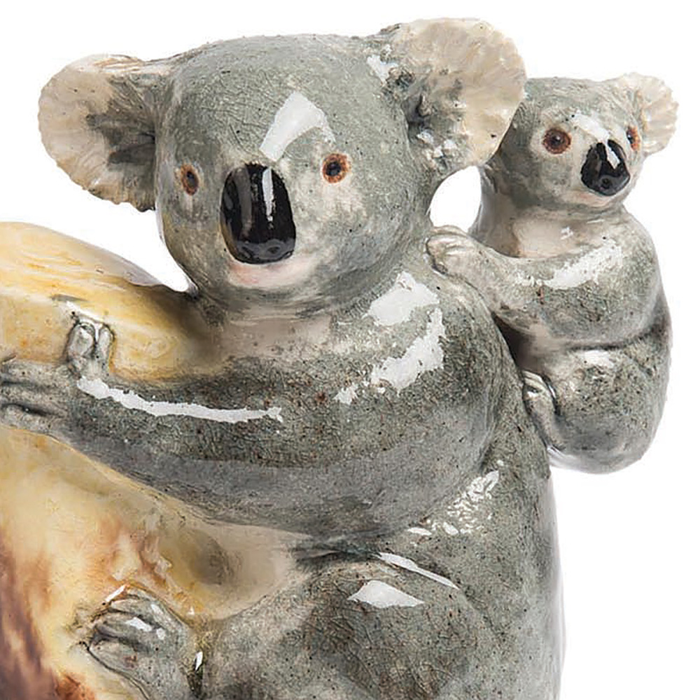 Australian articles in the Antiques to Vintage magazine archive