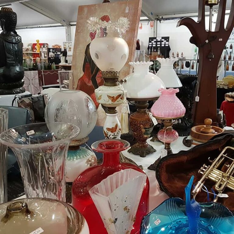 Antique and Vintage Lamps at The Sydney Collectables Fair and Exhibition