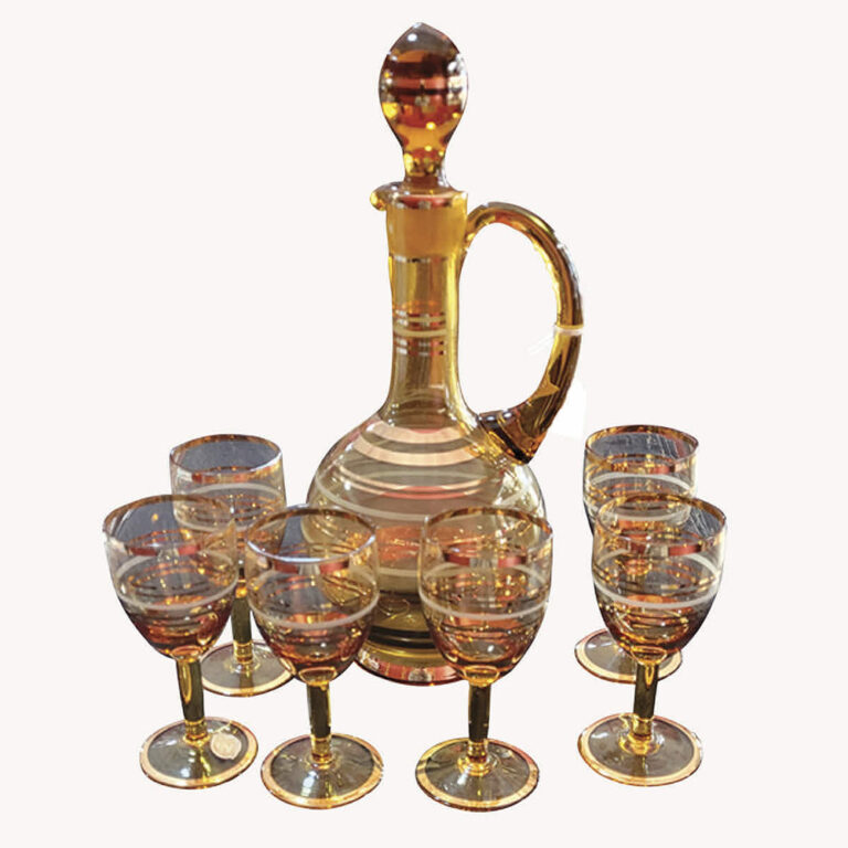 Set of retro Bohemian crystal decanter and 6 glasses.