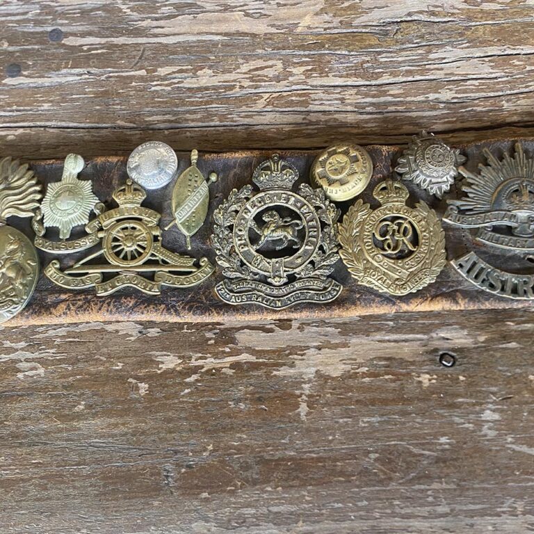 Badged ‘Hate’ belt Featuring a rare Tasmanian mounted infantry badge (light horse)