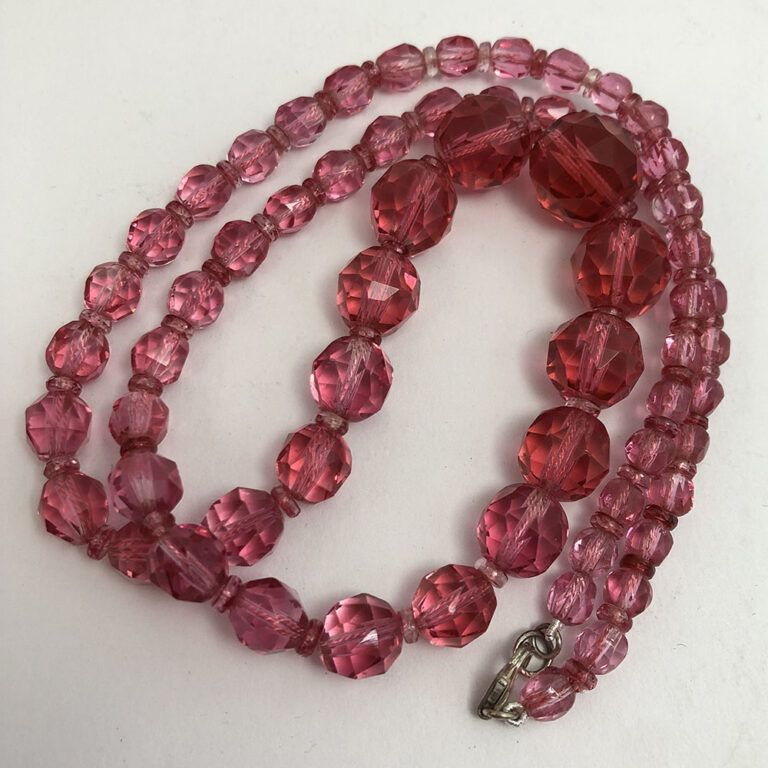 Vintage pink glass beaded necklace